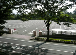 大型の駐車場 （第１駐車場） も完備