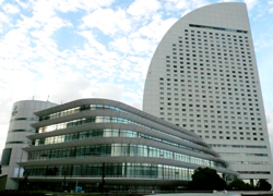 パシフィコ横浜のシンボルとなるホテルと会議センター