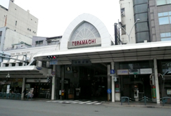 寺町京極商店街 アーケード入口